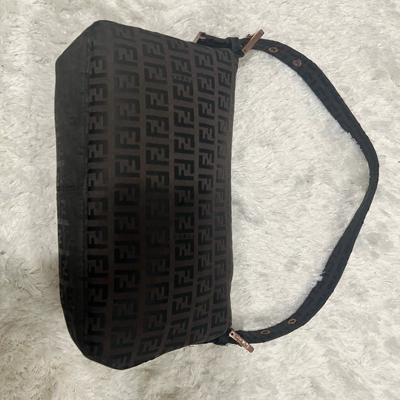 Vintage Fendi Baguette bag - Picture 2 of 4
